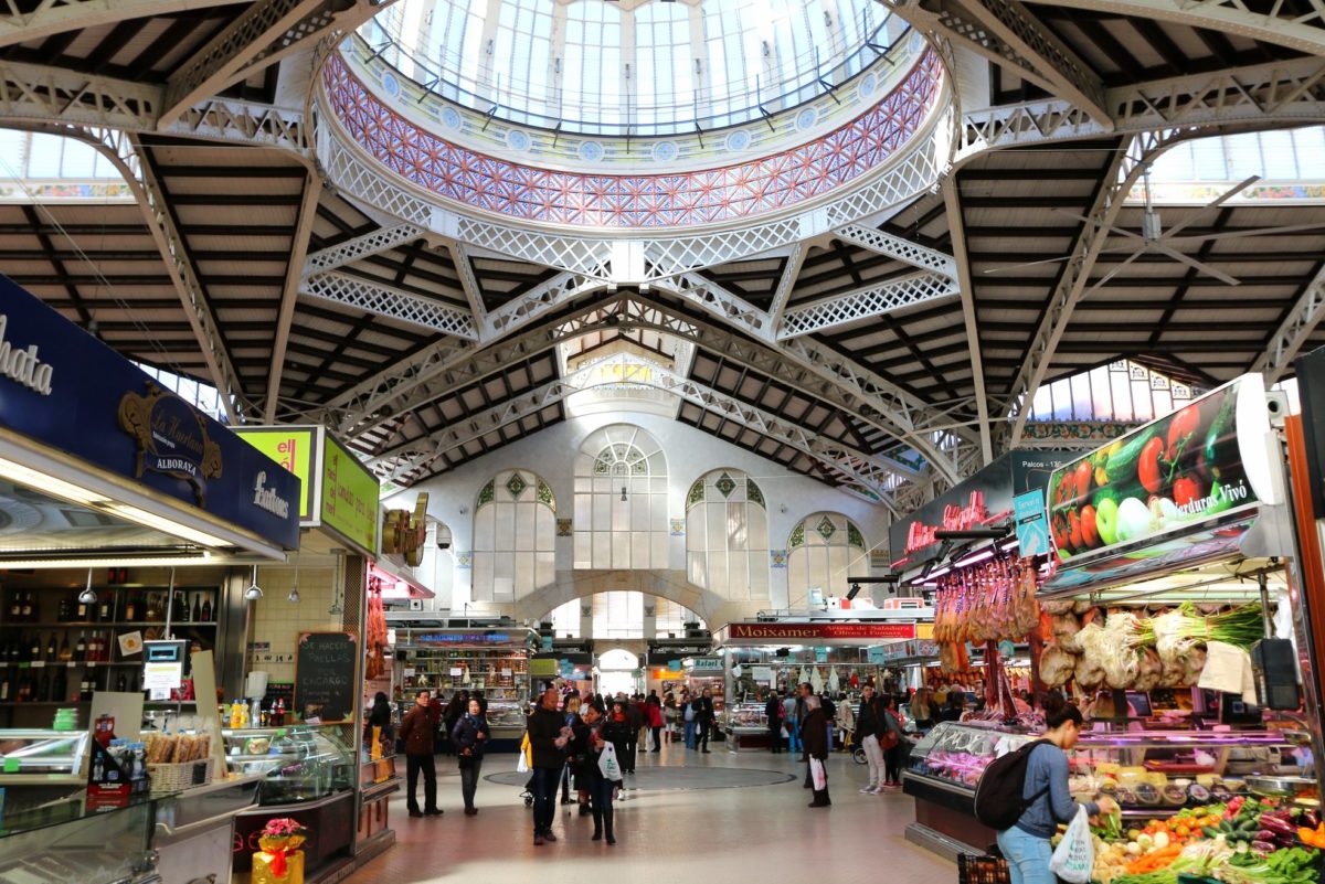 Destinations like the Central Market in Valencia is what drew 71 million international visitors to Spain last year.Attractions like Santa Ana Cathedral in Gran Canaria were what drew 71 million overseas visitors to Spain in 2022.